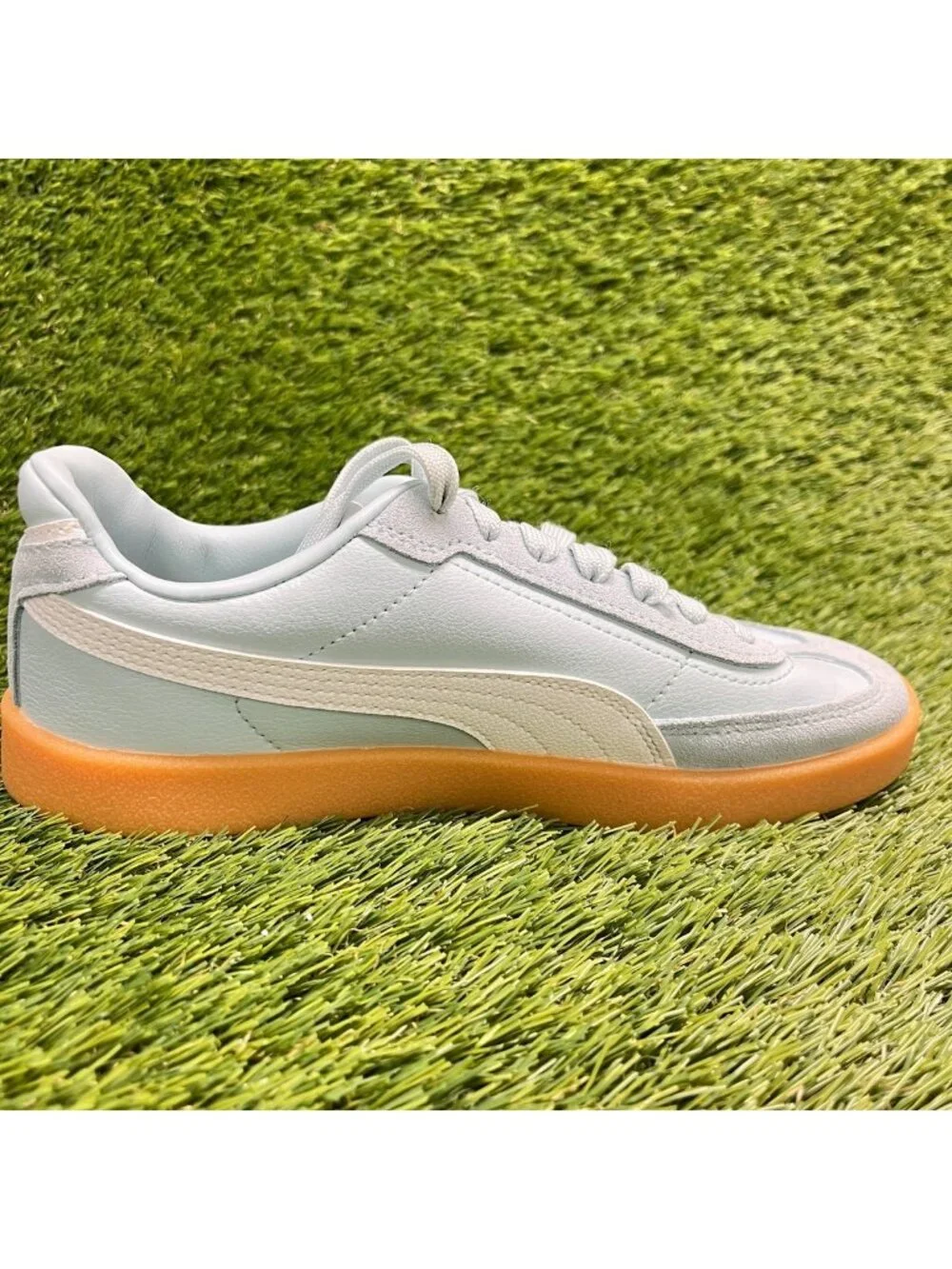 Puma Club II Era Womens Size 5.5 Light Blue Gum Athletic Leather Shoes Sneakers